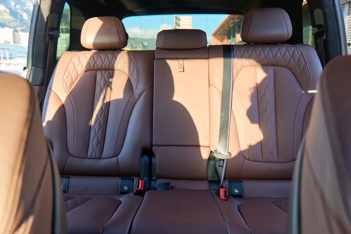 BMW X7 40d M 2024, cruscotto — Rome Luxury Car Rental, Roma
