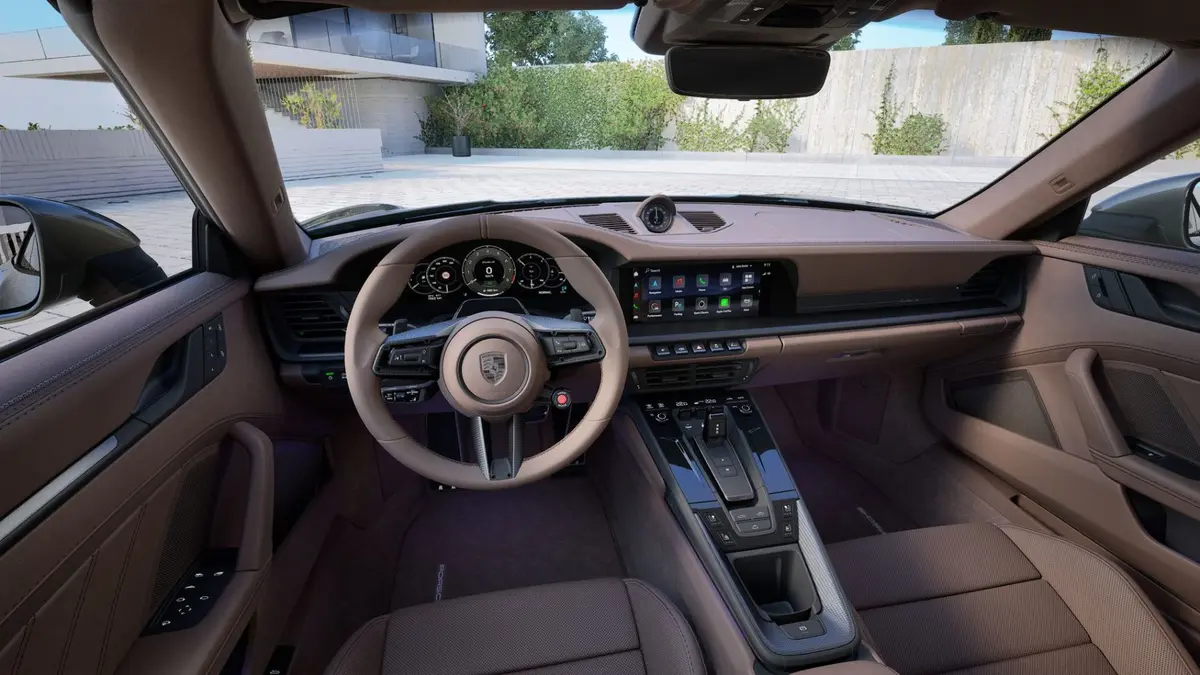 Porsche 911 992 Carrera Turbo S Cabrio 2026, vista posteriore — Rome Luxury Car Rental, Roma